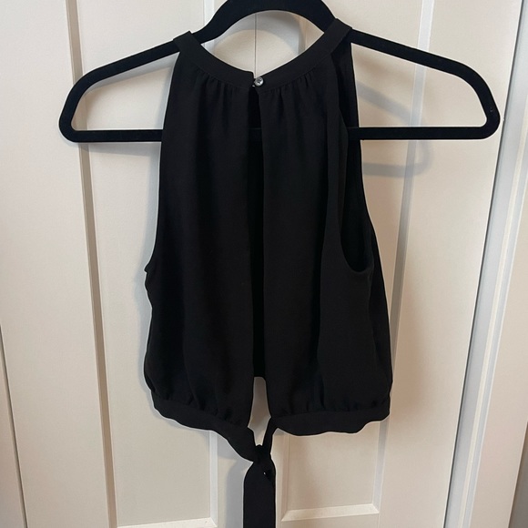 Aritzia Wilfred Open Back with Tie Black Going Out Top - Picture 3 of 4